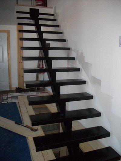 Black steel mono-stringer staircase